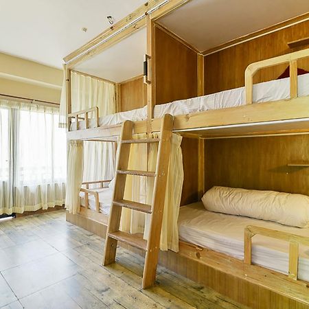 Hotel Forest Lake Backpackers' Hostel Покхара Екстер'єр фото