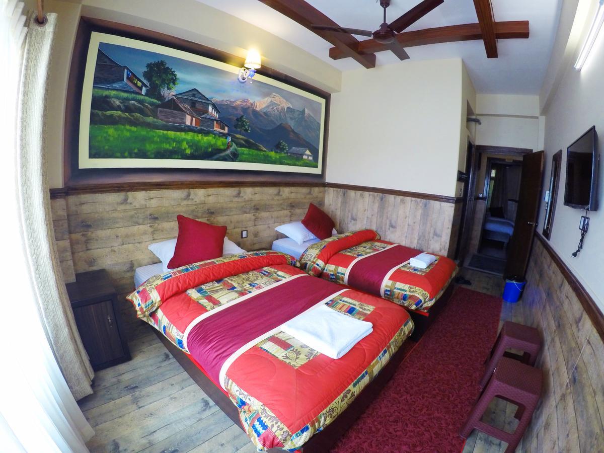 Hotel Forest Lake Backpackers' Hostel Покхара Екстер'єр фото